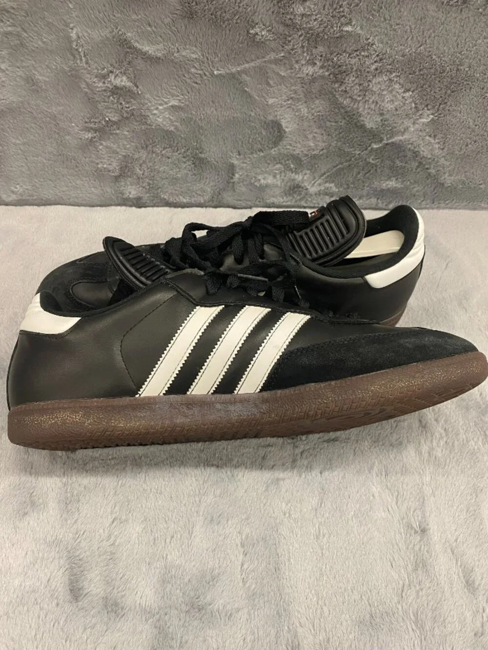 Adidas Samba OG Sneakers Mens 11.5 Black White Suede Indoor Soccer Skate Shoes